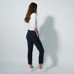 Magic Straight Ankle Svart